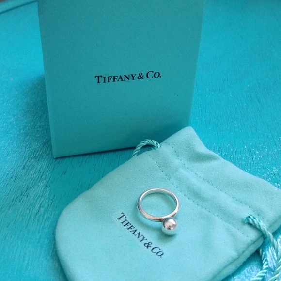 Tiffany &Co hardwear ball ring comes with box/pouc - Picture 4 of 5